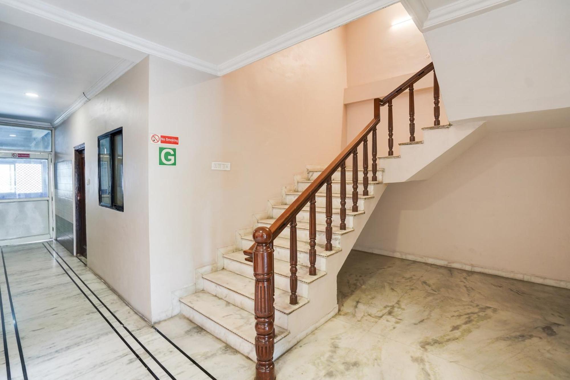 Super Hotel O Pithampur Formerly Ganga Residency Akolia Екстериор снимка