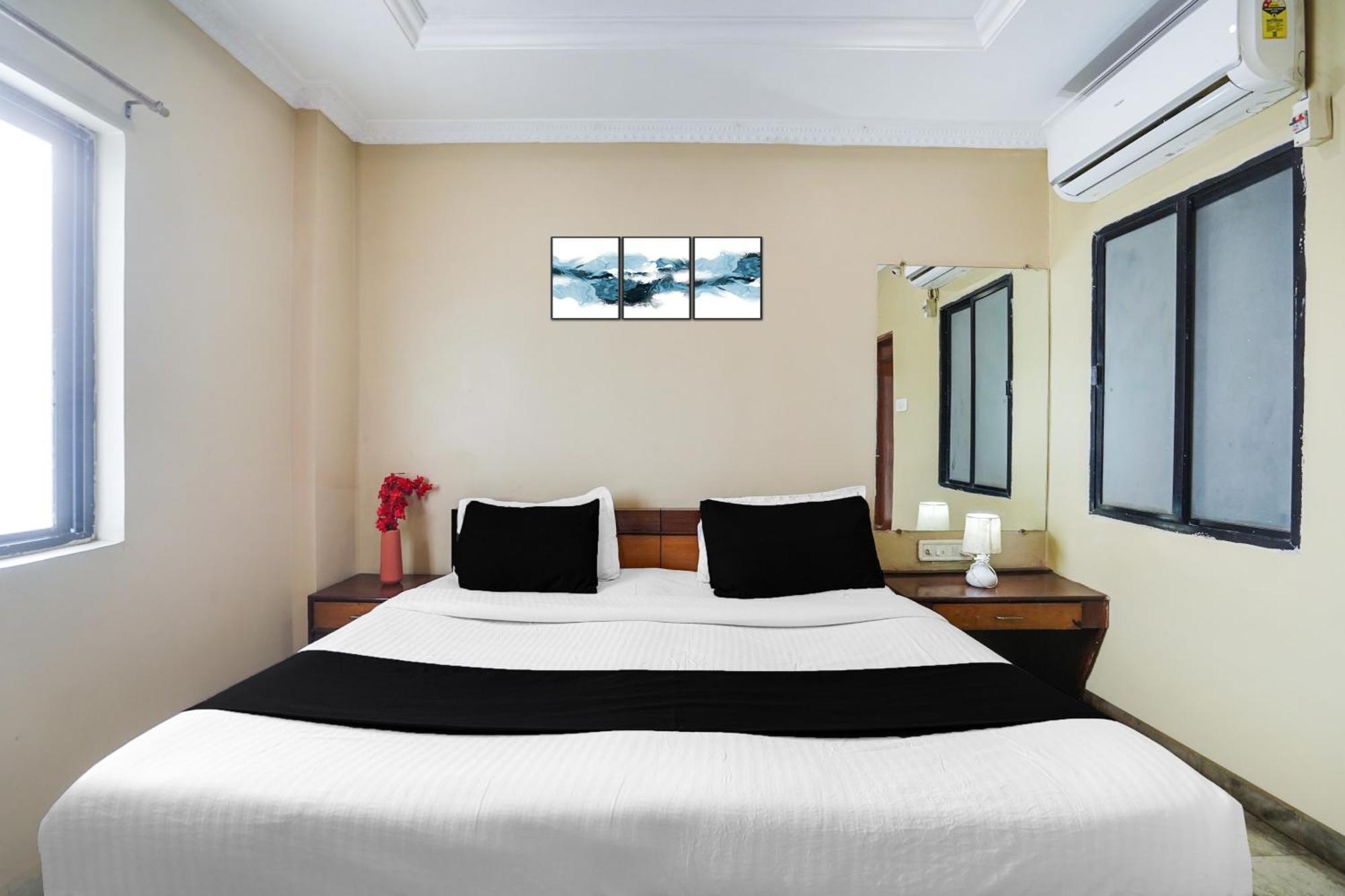 Super Hotel O Pithampur Formerly Ganga Residency Akolia Екстериор снимка